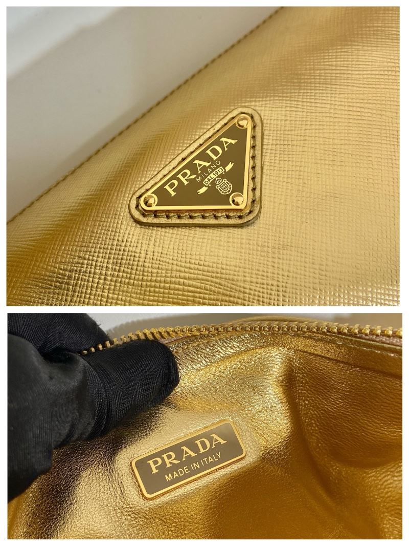 Pra*a triangle pouch